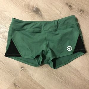 Virus Intl Flex Short